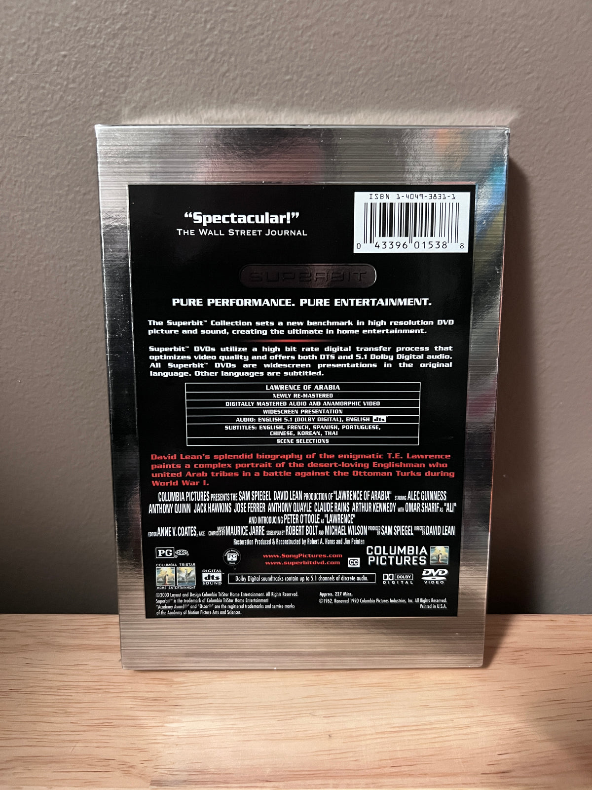 Rear / packaging view of Lawrence of Arabia: Superbit DVD
