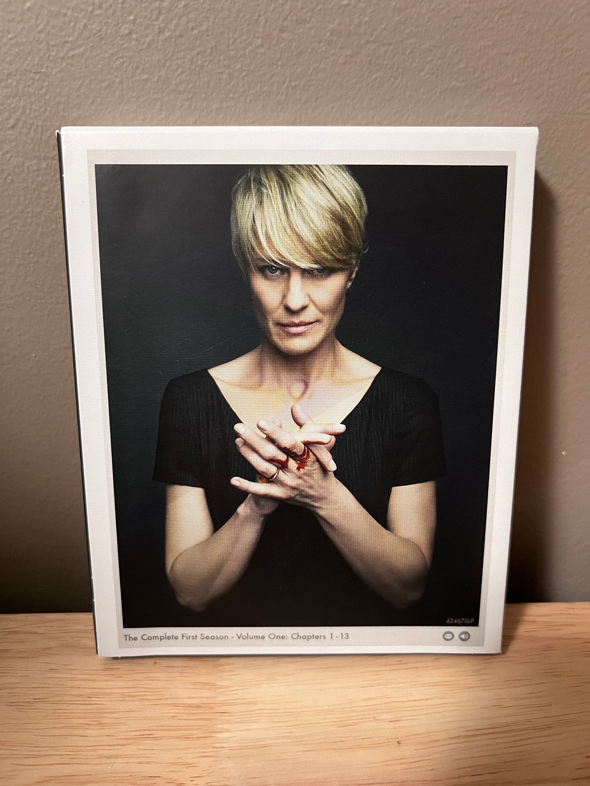 Rear / packaging view of House of Cards: The Complete First Season Blu-ray