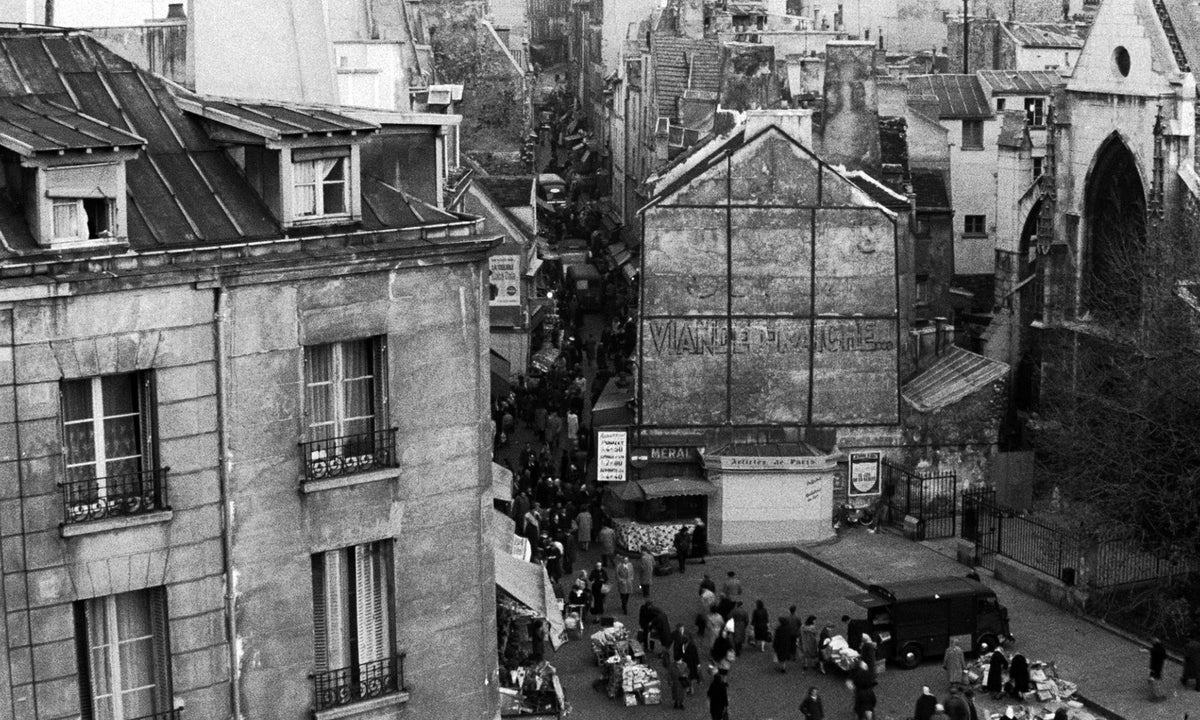 Screen grab 4 of Le Joli Mai (The Lovely Month of May) [Blu-ray]