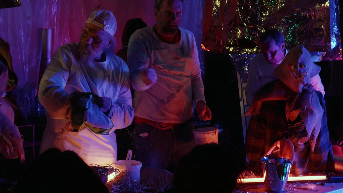 Screen grab 4 of Vick & Tarstar's Scarecrow Factory [Blu-ray]