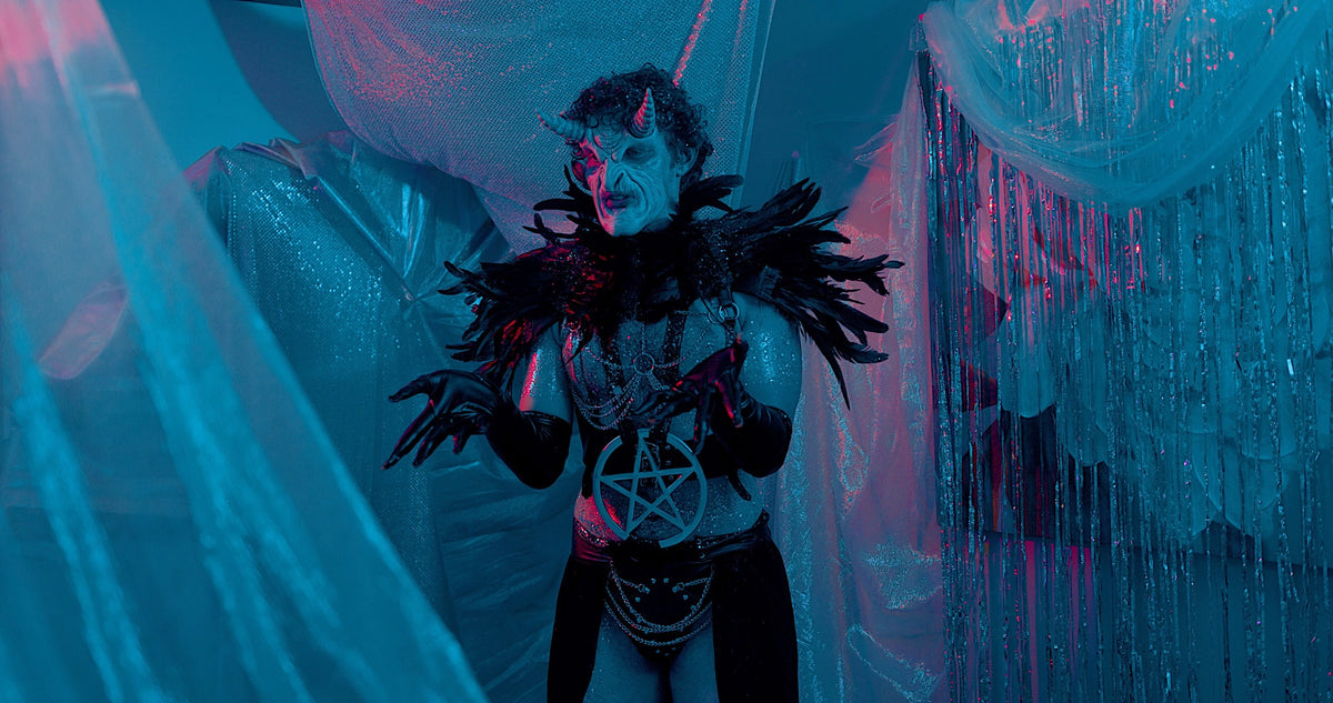 Screen grab 3 of Deadly Dealings [Blu-ray]