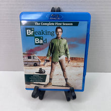 Front cover of Pre-Owned | Breaking Bad: The Complete First Season [Blu-ray]