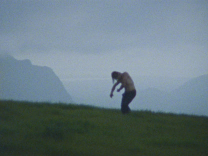 Screen grab 2 of A Grand Mockery [Blu-ray]