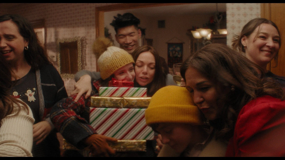 Screen grab 1 of Christmas Eve In Miller's Point [Blu-ray]