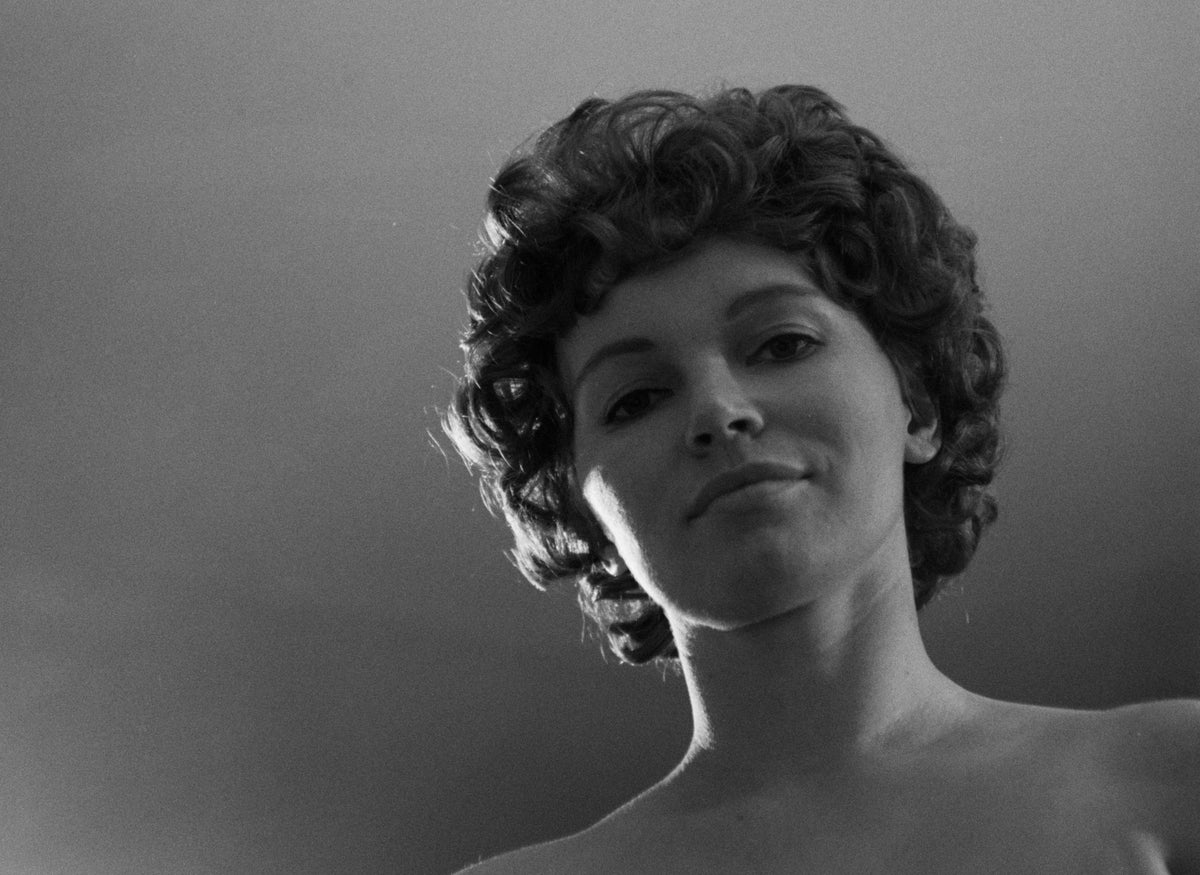 Screen grab 6 of The Ultimate Degenerate + A Thousand Pleasures [Blu-ray]