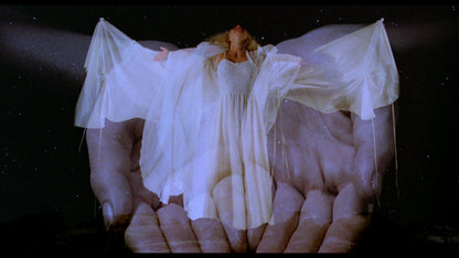Screen grab 5 of Lady in White [4K Ultra HD + Blu-ray]