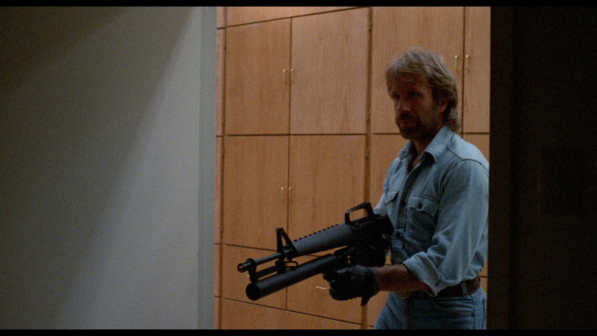 Still 6 from Invasion U.S.A. [4K Ultra HD + Blu-ray Set]