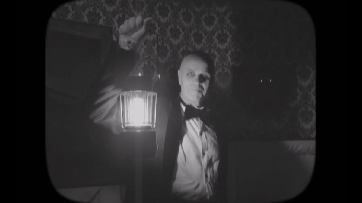 Screen grab 1 of The Roost [Blu-ray]