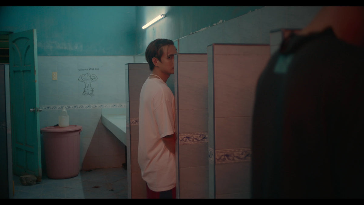 Screen grab 1 of Some Nights I Feel Like Walking Limited Edition [Blu-ray]