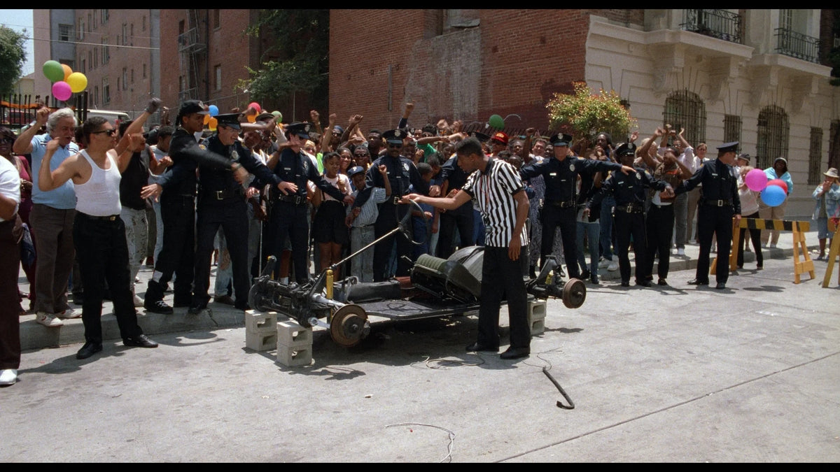 Screen grab 1 of I'm Gonna Git You Sucka [4K Ultra HD + Blu-ray]