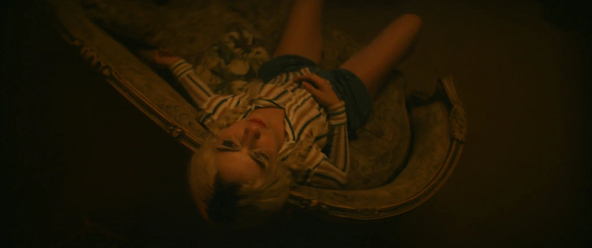 Screen grab 2 of She Loved Blossoms More [Blu-ray]