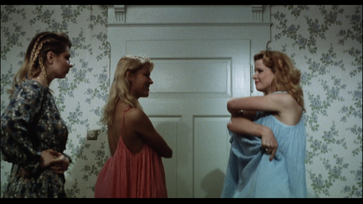 Screen grab 6 of Amorous Sisters Limited Edition [Blu-ray]