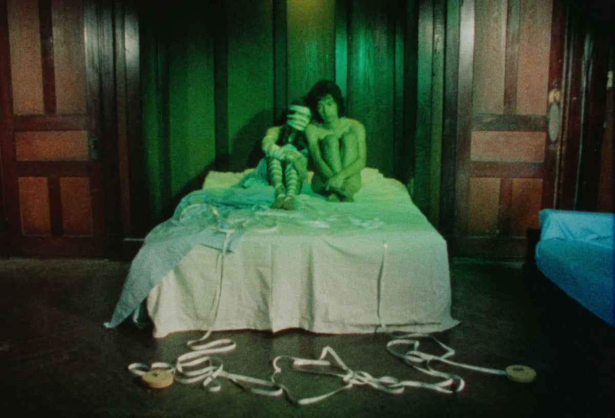 Screen grab 1 of Bye Bye Love [Blu-ray]