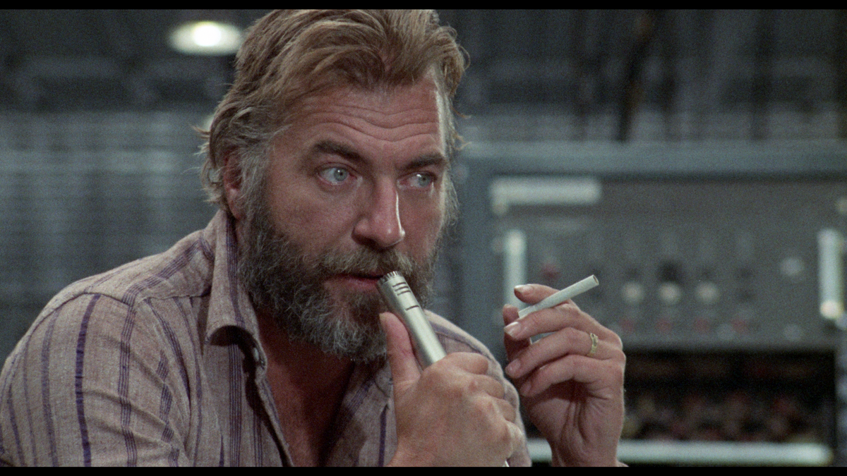 Still 1 from Phase IV [4K Ultra HD + Blu-ray Set]