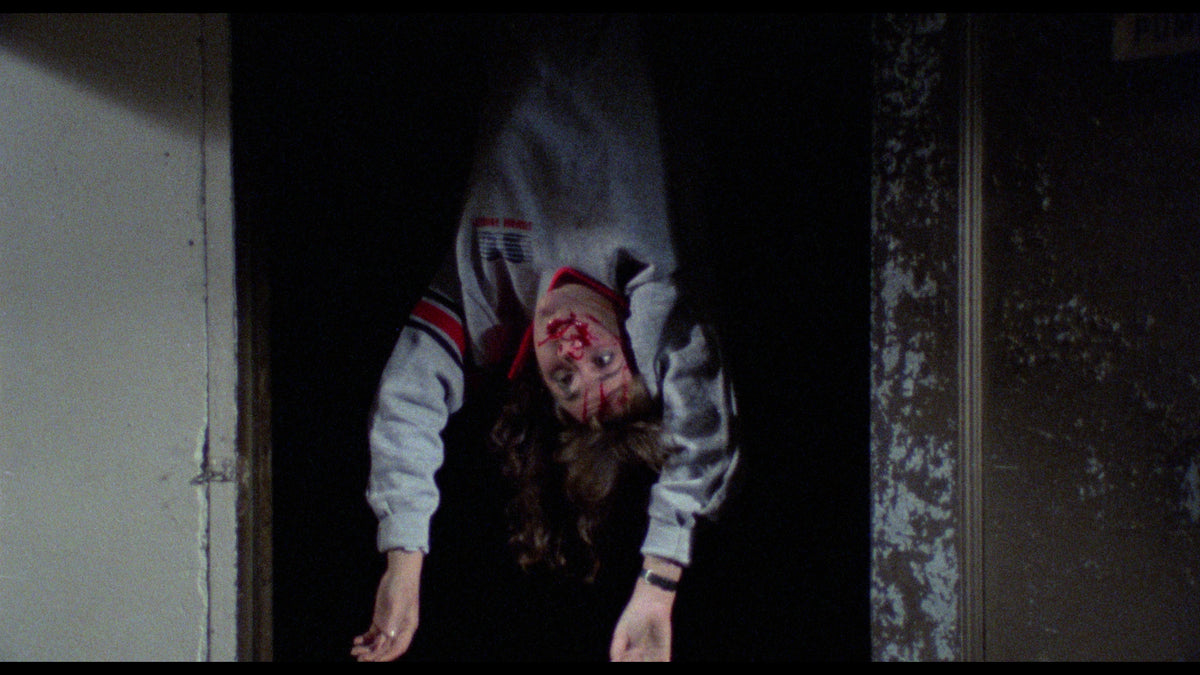 Still 4 from Scared to Death [Blu-ray Set]