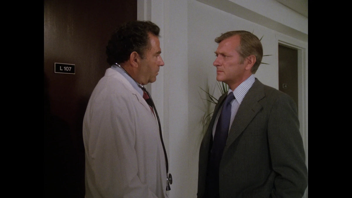 Screen grab 2 of The Stranger Within [Blu-ray]