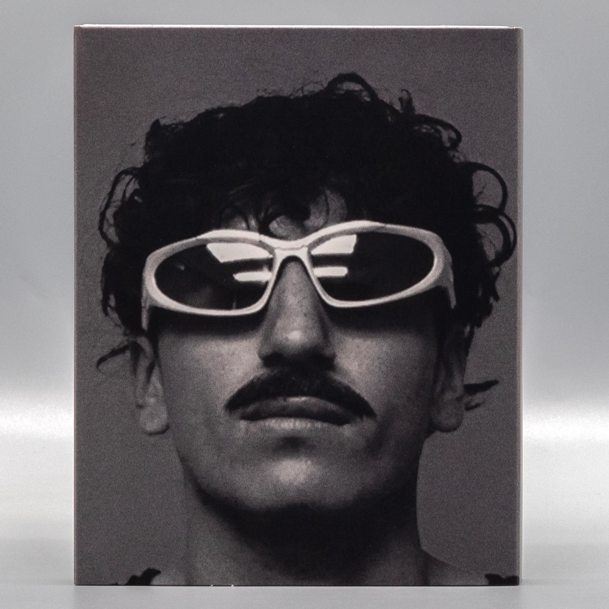 Front cover of Serious People [Blu-ray]