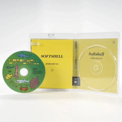 Open case showing disc art of Softshell [Blu-ray]
