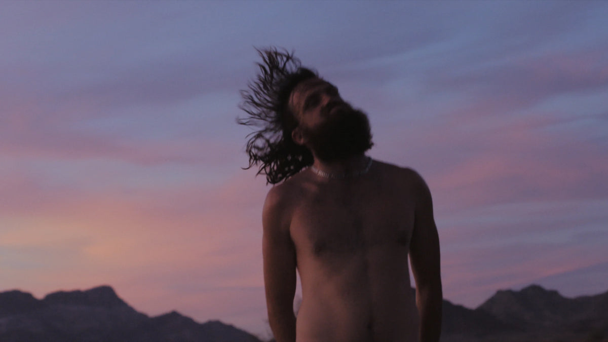 Screen grab 2 of Teddy, Out of Tune [Blu-ray]