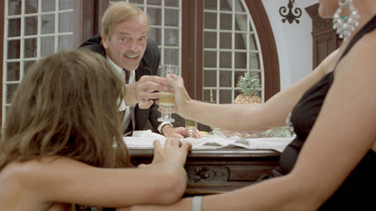 Screen grab 5 of Women in Cellblock 9 [Blu-ray]