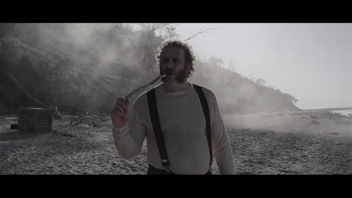Screen grab 4 of I Sell the Dead [Blu-ray]