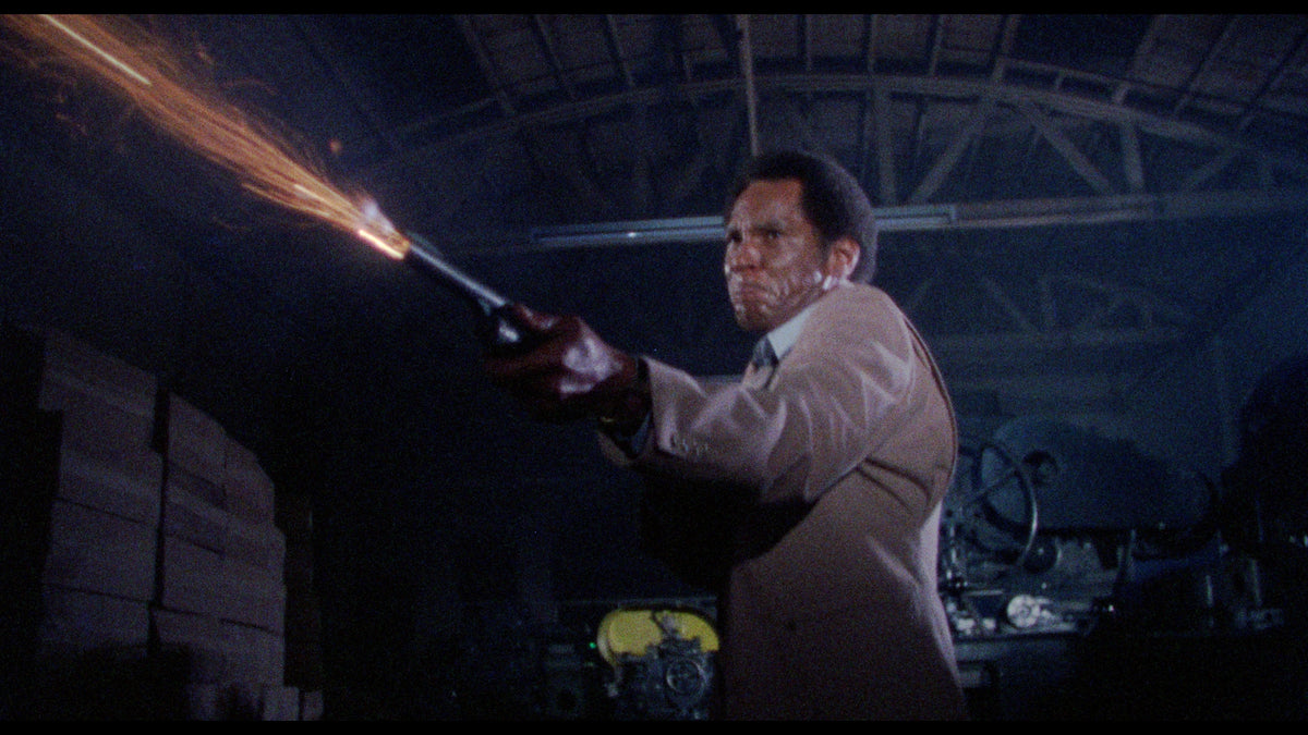 Still 6 from Scared to Death [Blu-ray Set]