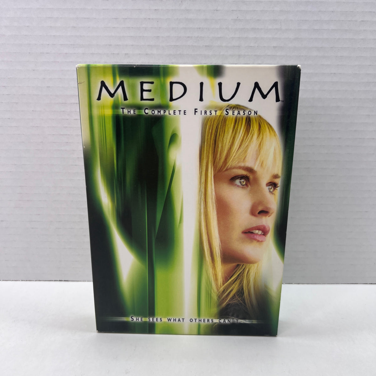 Front cover of Pre-Owned | Medium: The Complete First Season [DVD]