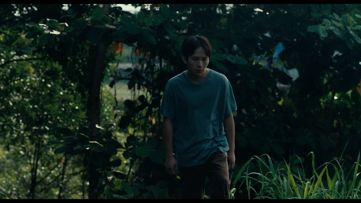 Screen grab 6 of Stranger Eyes [Blu-ray]