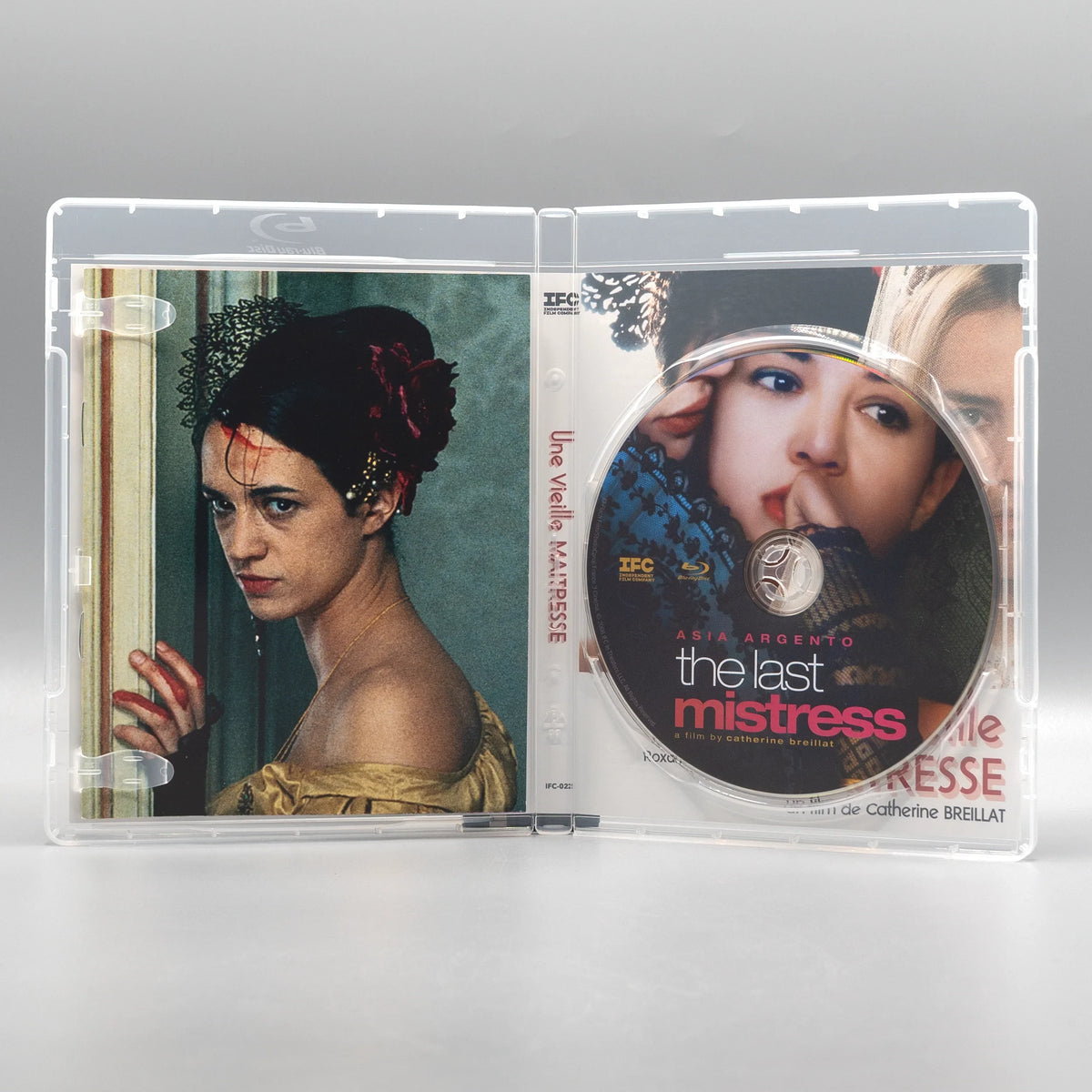 Open case showing disc art of The Last Mistress [Blu-ray]