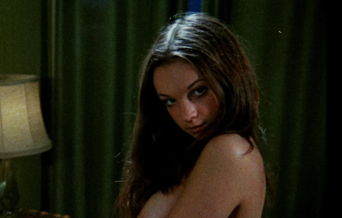 Screen grab 1 of Exposed [Blu-ray]