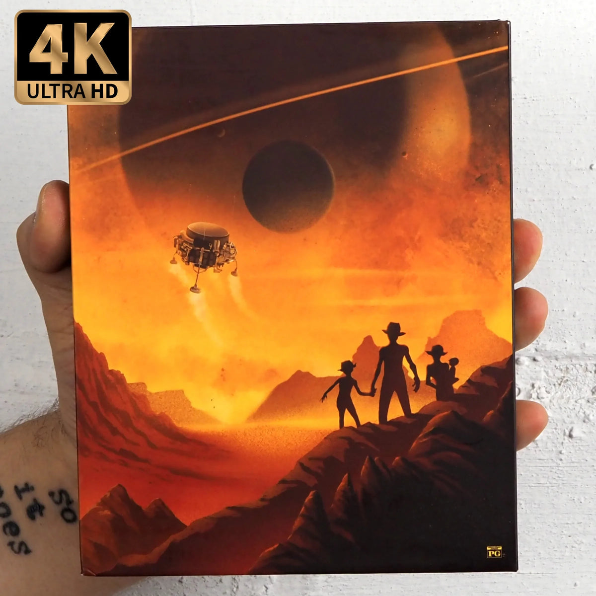 Back of deluxe magnet box of Mac and Me [4K Ultra HD + Blu-ray Set]