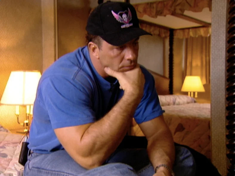 Still 2 from Hitman Hart: Wrestling with Shadows [Blu-ray]