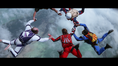 Still 4 from Drop Zone [4K Ultra HD + Blu-ray Set]