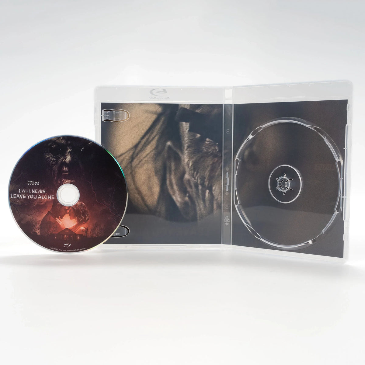 Open case of I Will Never Leave You Alone [Blu-ray]