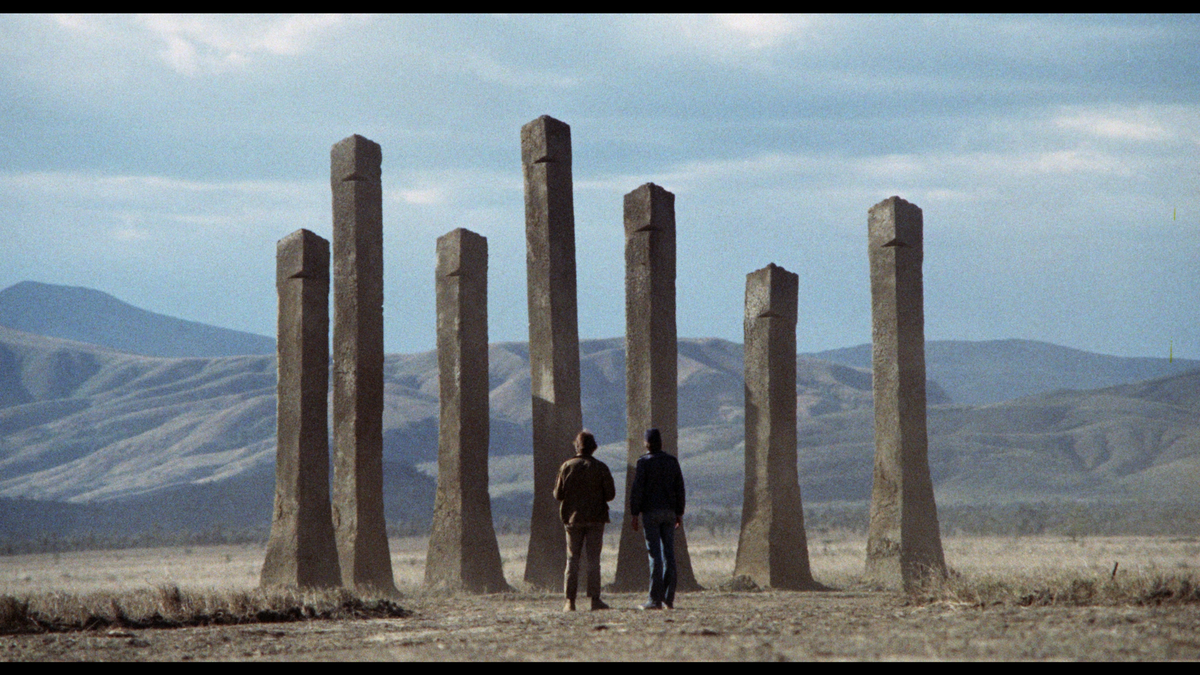 Still 6 from Phase IV [4K Ultra HD + Blu-ray Set]