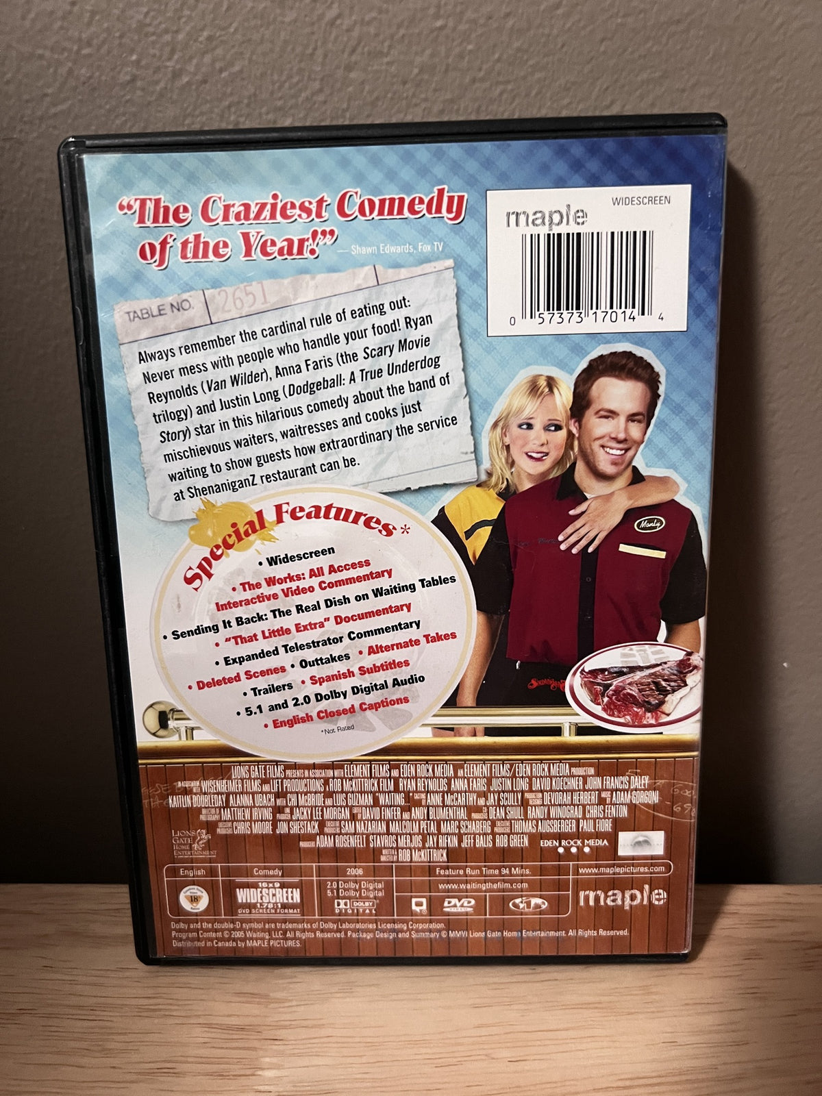 Waiting...: Two-Disc Deluxe Edition - Uncut and Unrated - back