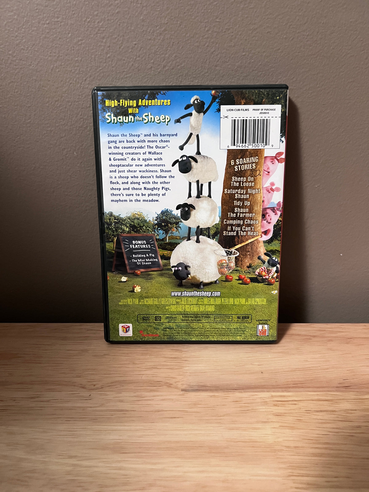 Back cover of Shaun the Sheep: Sheep on the Loose DVD