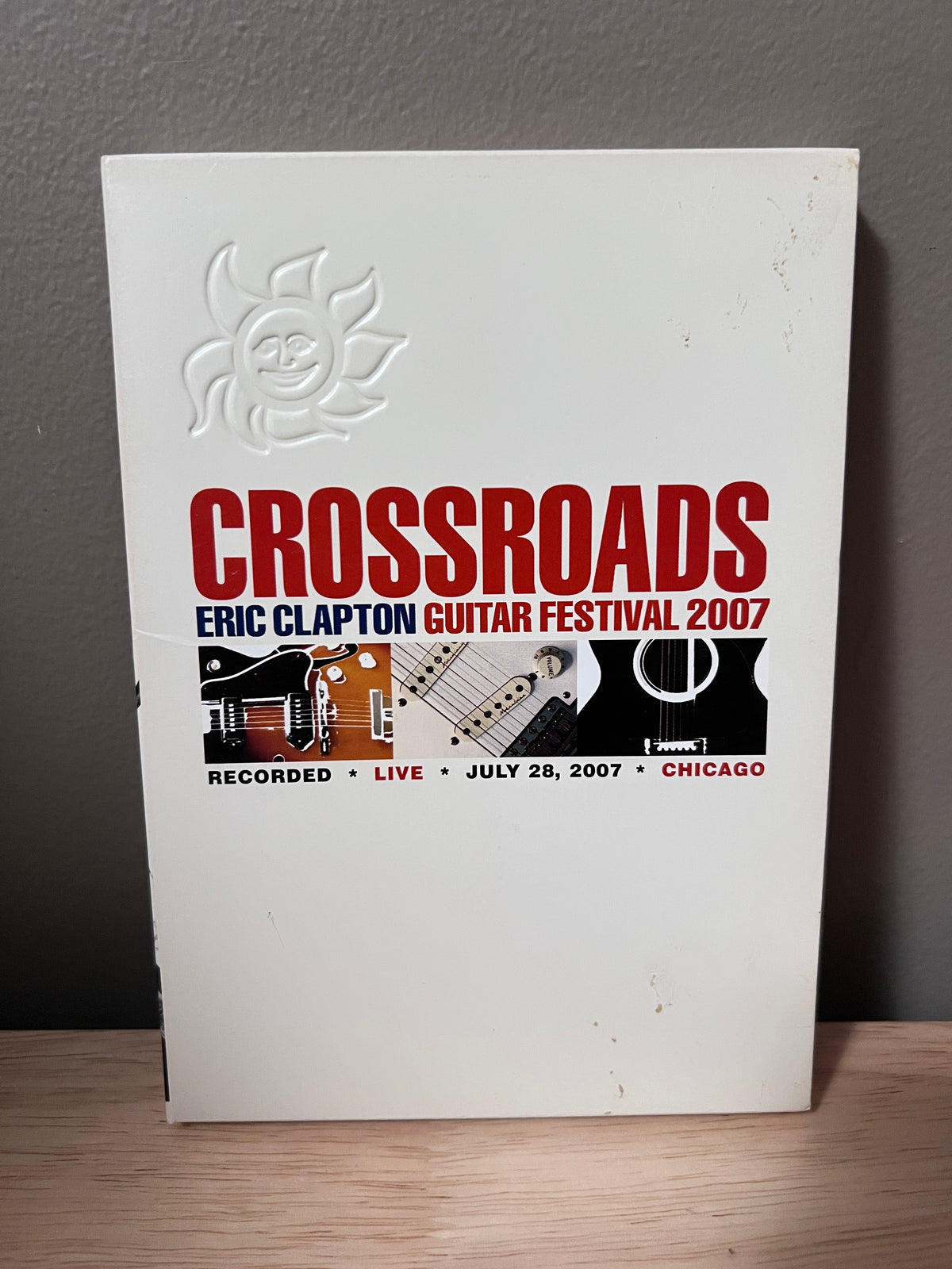 Front cover of Eric Clapton Crossroads Guitar Festival 2007 DVD