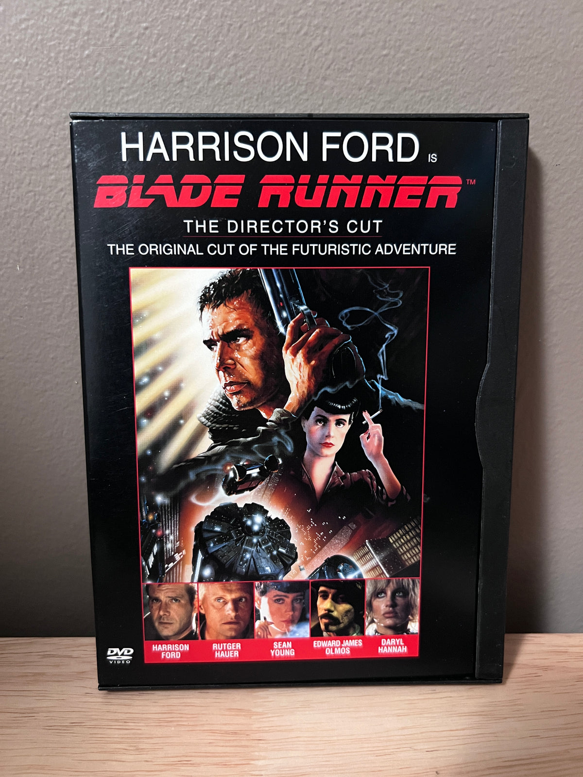 Front cover of Blade Runner: The Director's Cut DVD