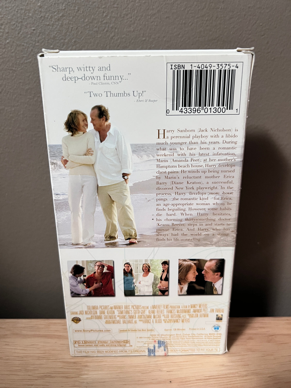 Back packaging of Something's Gotta Give VHS