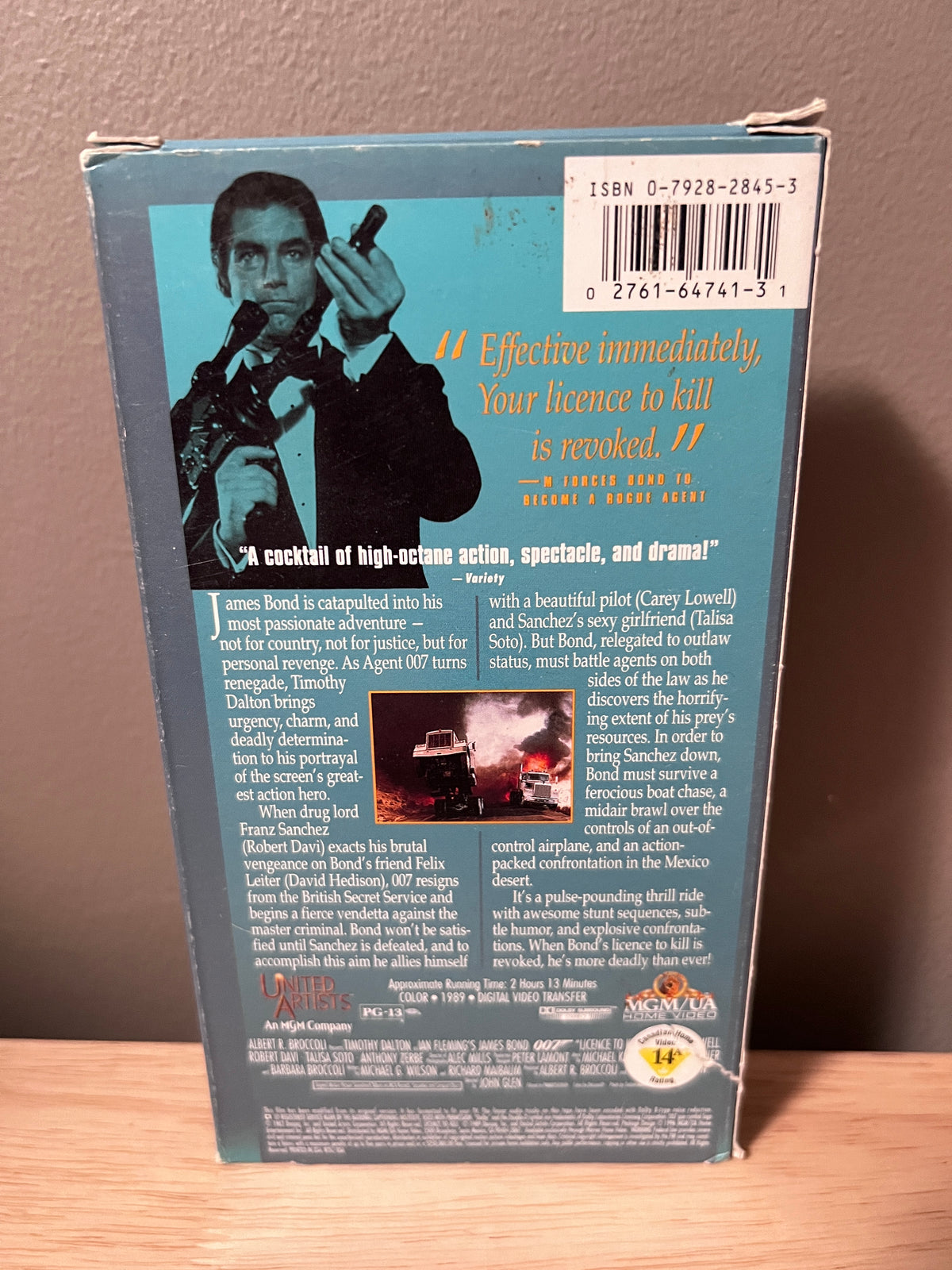 Back packaging of Licence to Kill: The James Bond 007 Collection VHS