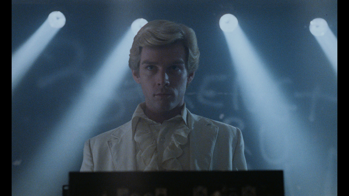 White Star - film still 1